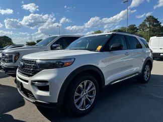 Used 2022 Ford Explorer XLT w/ Equipment Group 202A image 1