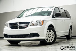 Used 2018 Dodge Grand Caravan SE image 1