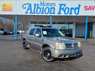 Used 2002 Cadillac Escalade EXT image 1