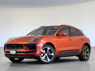 Certified 2024 Porsche Macan image 1
