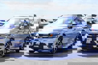 Used 2022 Honda Civic Touring image 1