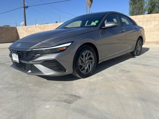 Used 2024 Hyundai Elantra SEL image 1