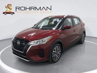 Used 2023 Nissan Kicks SV image 1