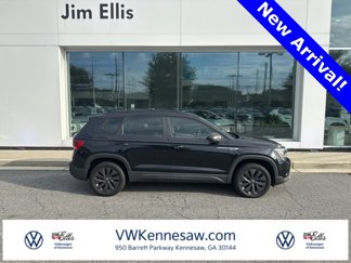 Certified 2022 Volkswagen Taos S image 1