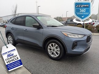 New 2025 Ford Escape Active w/ Cold Weather Package image 1