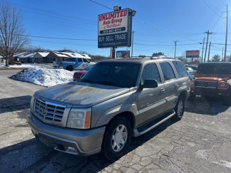 Used 2002 Cadillac Escalade AWD image 1