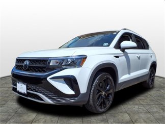 Used 2022 Volkswagen Taos SE w/ Panoramic Sunroof Package image 1