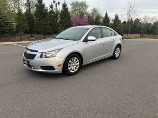 Used 2011 Chevrolet Cruze LT image 1