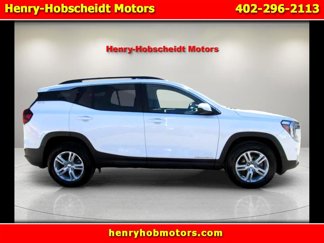 Used 2022 GMC Terrain SLE w/ Driver Convenience Package image 1