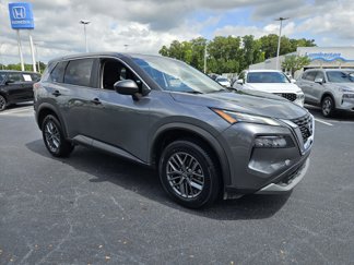 Used 2023 Nissan Rogue S image 1