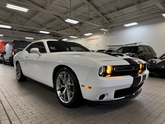 Used 2023 Dodge Challenger GT image 1