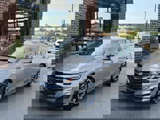 Used 2022 Chevrolet Malibu LT image 1