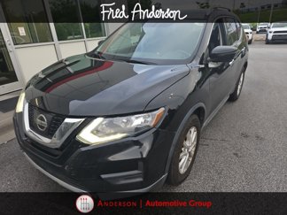 Used 2017 Nissan Rogue SV image 1