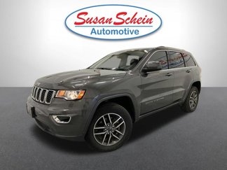 Used 2020 Jeep Grand Cherokee Laredo w/ 18" Wheel & 8.4" Radio Group image 1