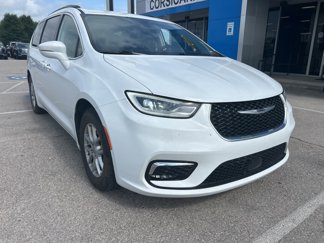 Used 2022 Chrysler Pacifica Touring-L image 1