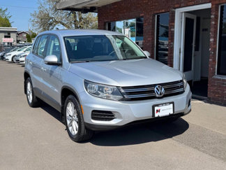 Used 2017 Volkswagen Tiguan Limited w/ Alloy Wheels Package image 1