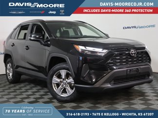 Used 2023 Toyota RAV4 XLE image 1