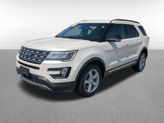 Used 2016 Ford Explorer XLT w/ Equipment Group 202A image 1