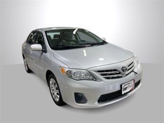 Used 2013 Toyota Corolla LE image 1