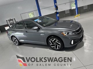Used 2022 Volkswagen Jetta SEL image 1