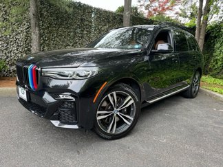 Used 2022 BMW X7 xDrive40i w/ M Sport Package image 1