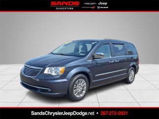 Used 2013 Chrysler Town & Country Touring-L w/ Entertainment Group #2 image 1
