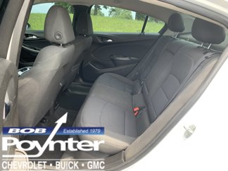 Used 2018 Chevrolet Cruze LT image 1