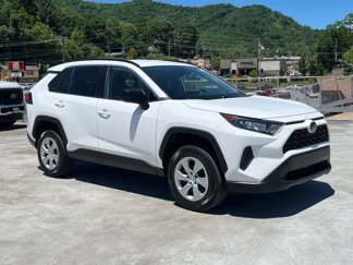 Used 2019 Toyota RAV4 LE image 1