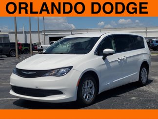 Used 2022 Chrysler Voyager LX image 1