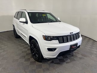 Used 2022 Jeep Grand Cherokee Laredo X image 1