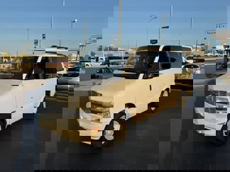 Used 2000 Chevrolet Astro LT image 1