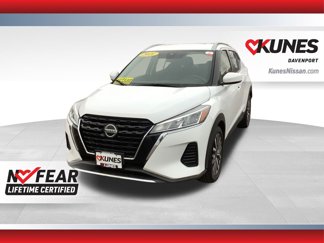Used 2021 Nissan Kicks SV image 1