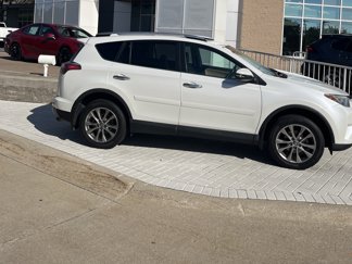 Used 2016 Toyota RAV4 Limited image 1