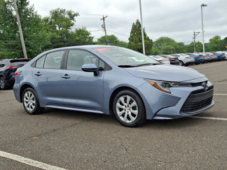 Certified 2023 Toyota Corolla LE image 1