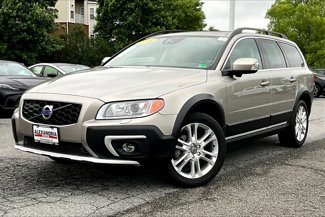 Used 2016 Volvo XC70 T5 Platinum w/ Protection Package image 1