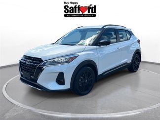Used 2024 Nissan Kicks SR image 1