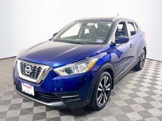 Used 2018 Nissan Kicks SV image 1