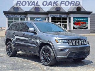 Used 2017 Jeep Grand Cherokee Altitude image 1