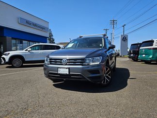 Used 2021 Volkswagen Tiguan SE w/ Panoramic Sunroof Package image 1