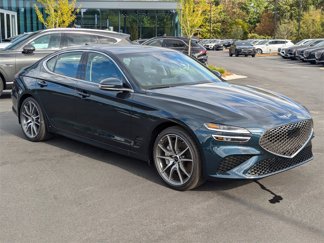 Used 2025 Genesis G70 2.5T image 1