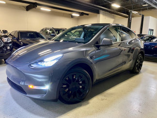 Used 2022 Tesla Model Y Long Range image 1