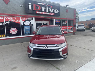 Used 2016 Mitsubishi Outlander SE image 1