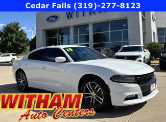 Used 2019 Dodge Charger SXT w/ Cold Weather Package image 1