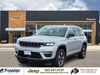 Used 2023 Jeep Grand Cherokee 4WD 4xe image 1