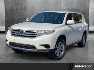 Used 2012 Toyota Highlander FWD image 1