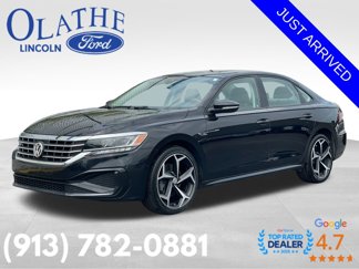 Used 2020 Volkswagen Passat 2.0T R-Line image 1