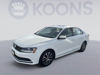 Used 2017 Volkswagen Jetta SE image 1