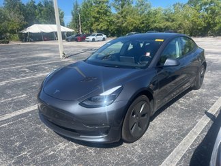 Used 2023 Tesla Model 3 Standard Range image 1