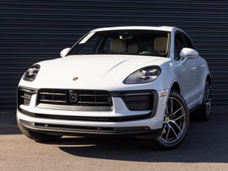 Used 2025 Porsche Macan image 1