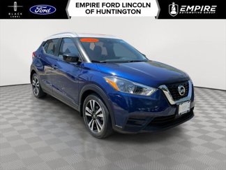 Used 2020 Nissan Kicks SV image 1
